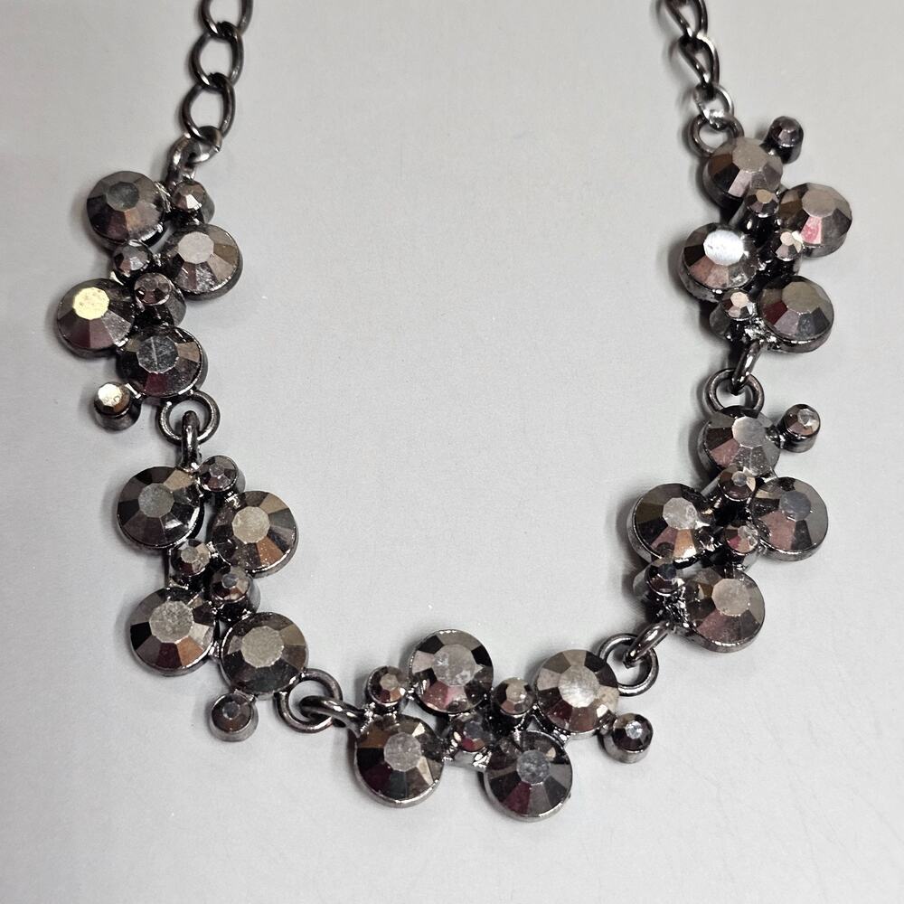 Black Faceted Glass Bead Cluster Choker Collar Necklace Gunmetal 17.5" Vintage